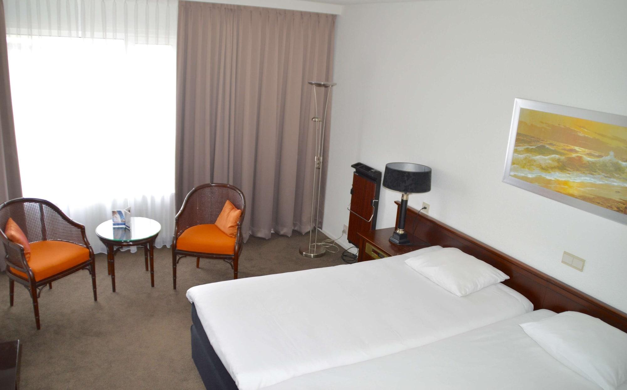 Hotel De Blaauwe Leeuw Terneuzen Bagian luar foto