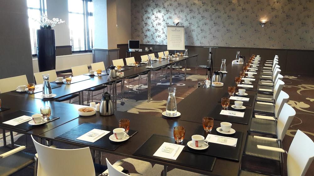Hotel De Blaauwe Leeuw Terneuzen Bagian luar foto