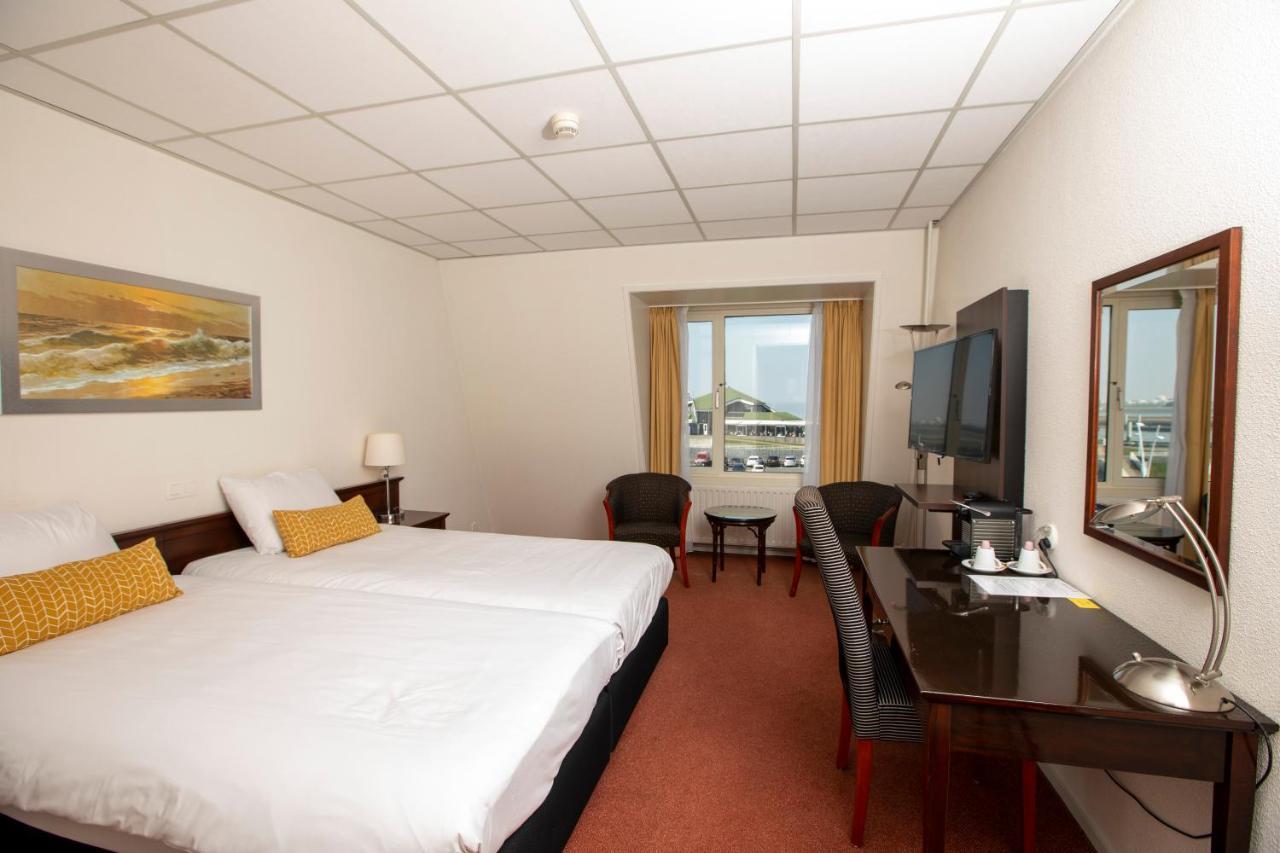 Hotel De Blaauwe Leeuw Terneuzen Bagian luar foto