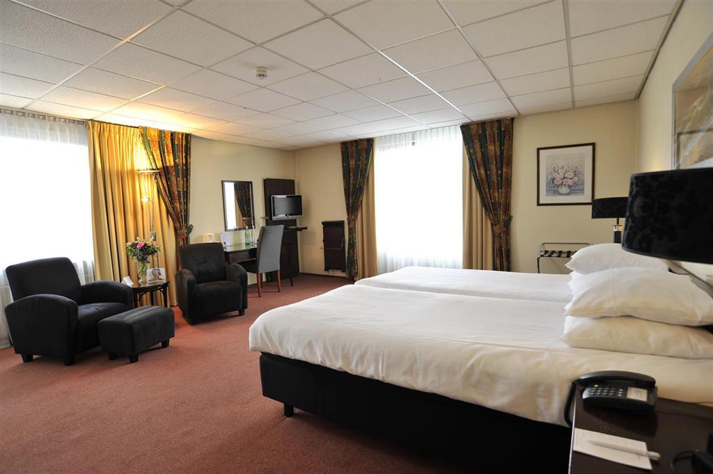 Hotel De Blaauwe Leeuw Terneuzen Ruang foto