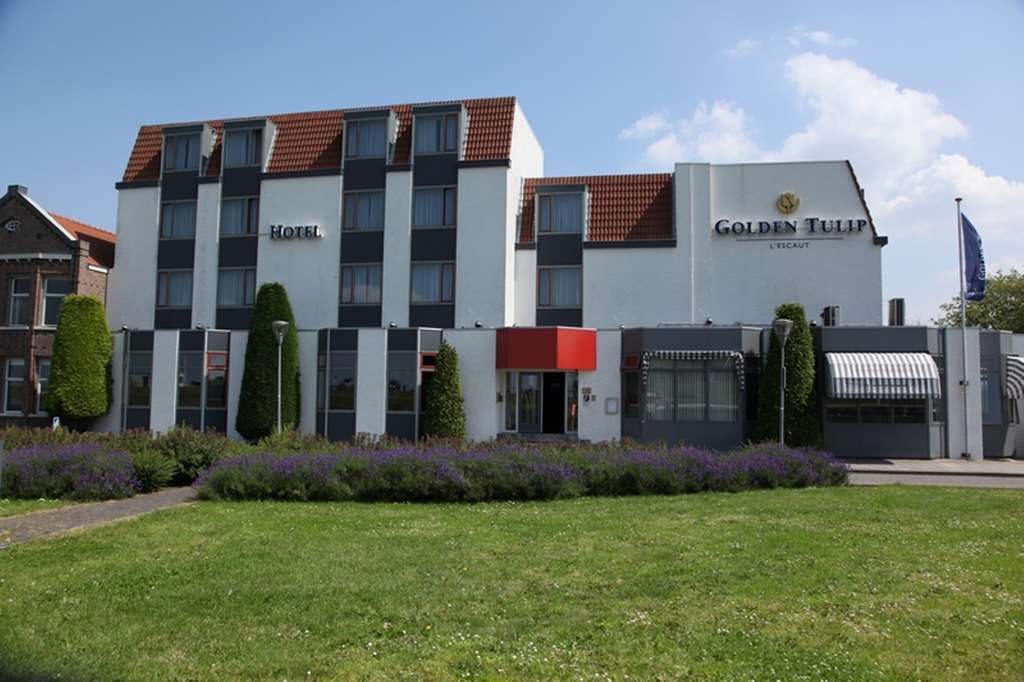 Hotel De Blaauwe Leeuw Terneuzen Bagian luar foto