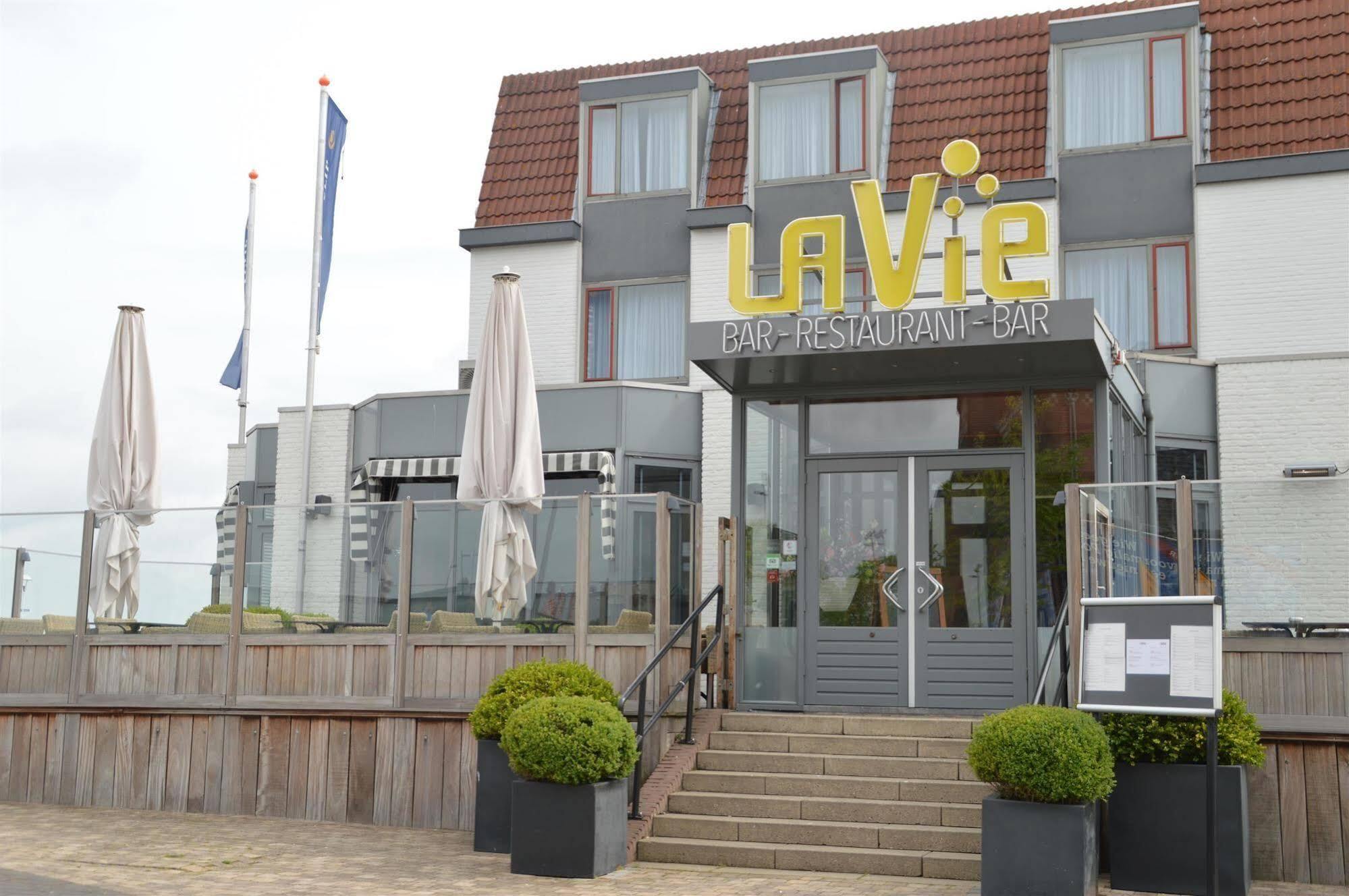 Hotel De Blaauwe Leeuw Terneuzen Bagian luar foto