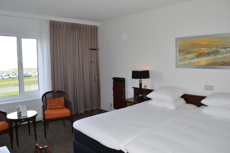 Hotel De Blaauwe Leeuw Terneuzen Bagian luar foto